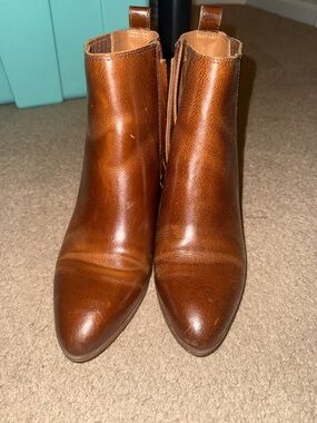 FRYE AND CO. Cognac Leather Pointed Toe Ankle Boots